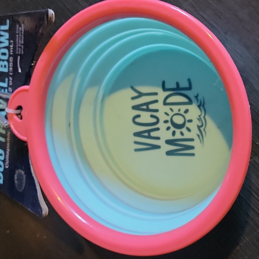 Dog travel bowl  trio collapsible light blue and pink words vacay mode new